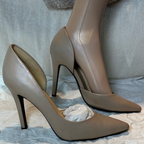 Elegant a.n.a Beige Pumps - Picture 3 of 6